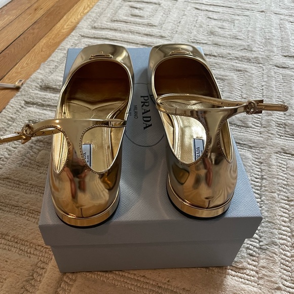Prada metallic gold flats - Picture 10 of 11